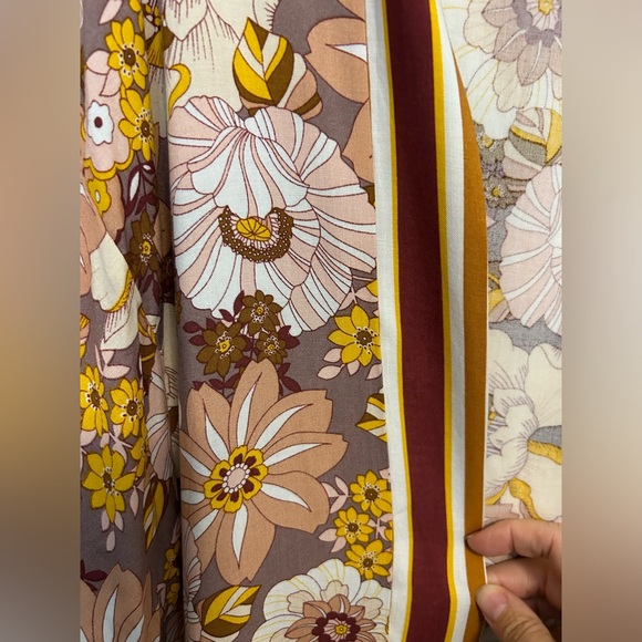 NWT! Beautiful floral flowy kimono duster top - one size - Justin & Taylor - Picture 8 of 13